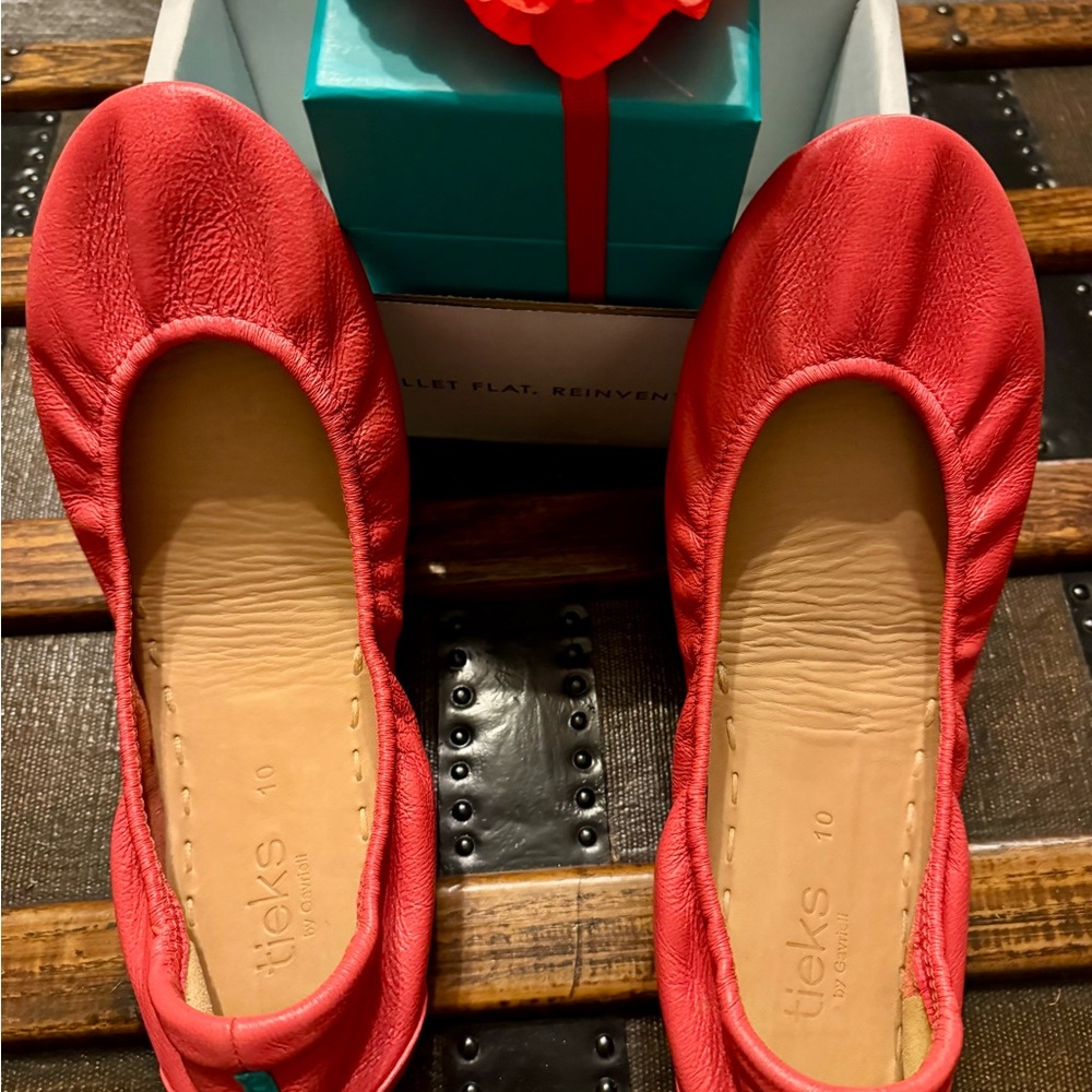 Tieks limited edition, Poppy color - Picture 3 of 7